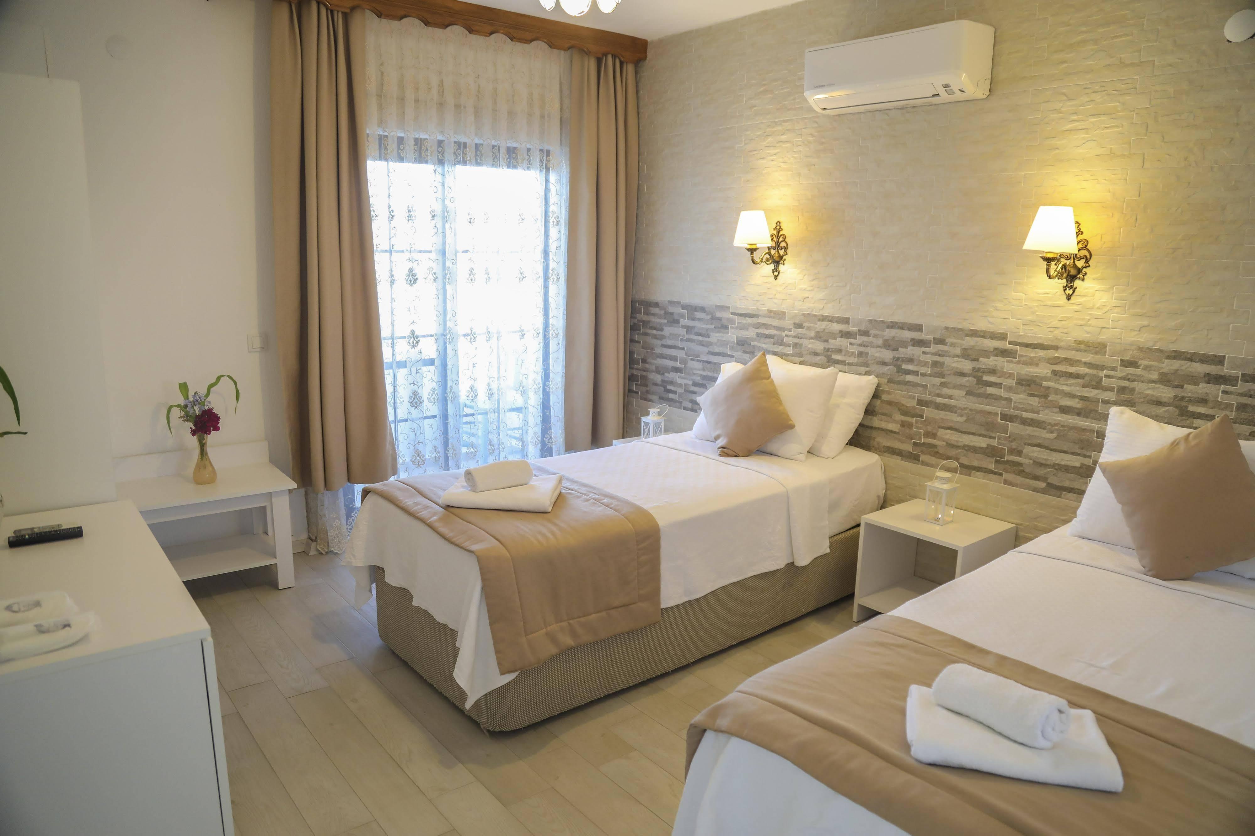 Aksu Hotel Алачати Екстер'єр фото