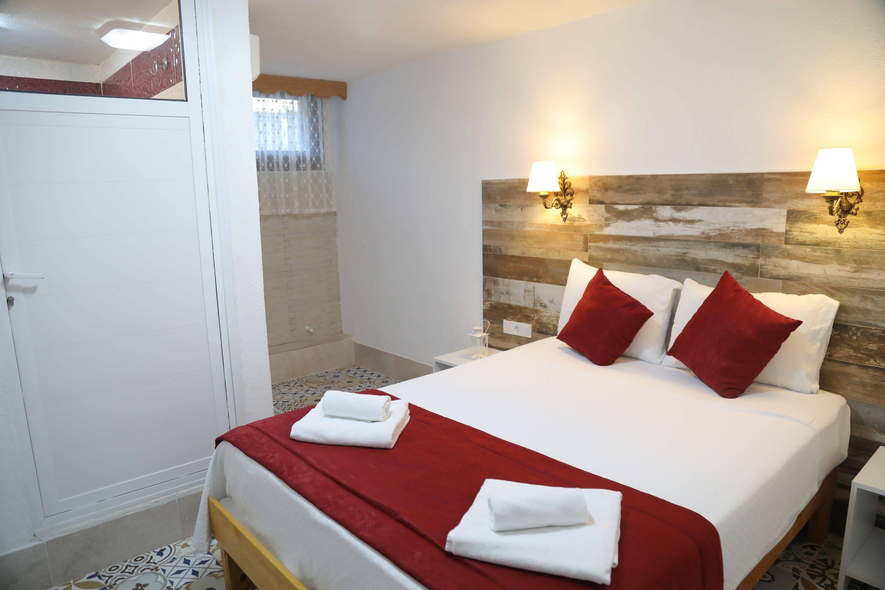 Aksu Hotel Алачати Екстер'єр фото