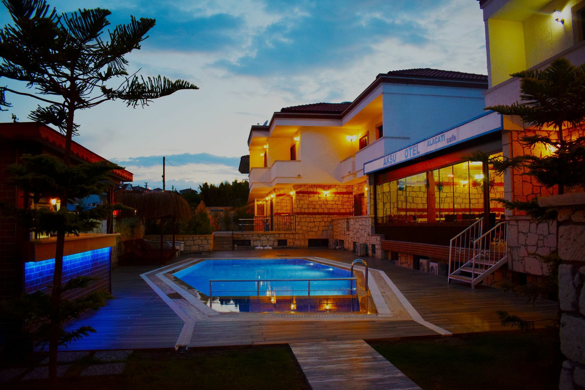 Aksu Hotel Алачати Екстер'єр фото