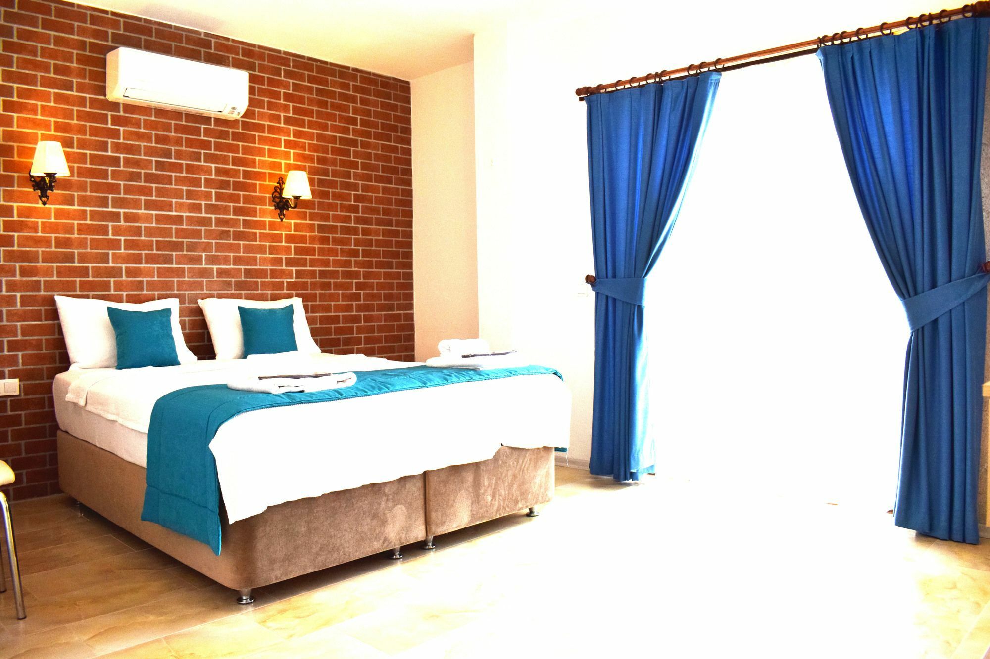 Aksu Hotel Алачати Екстер'єр фото
